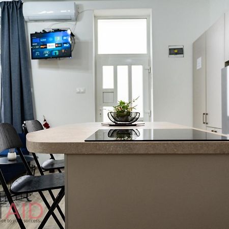 B17 Apartment - Hostaid Budapeşte Dış mekan fotoğraf